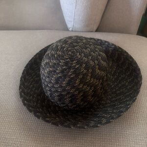 Eric Javits women Black and Gold Woven Hat